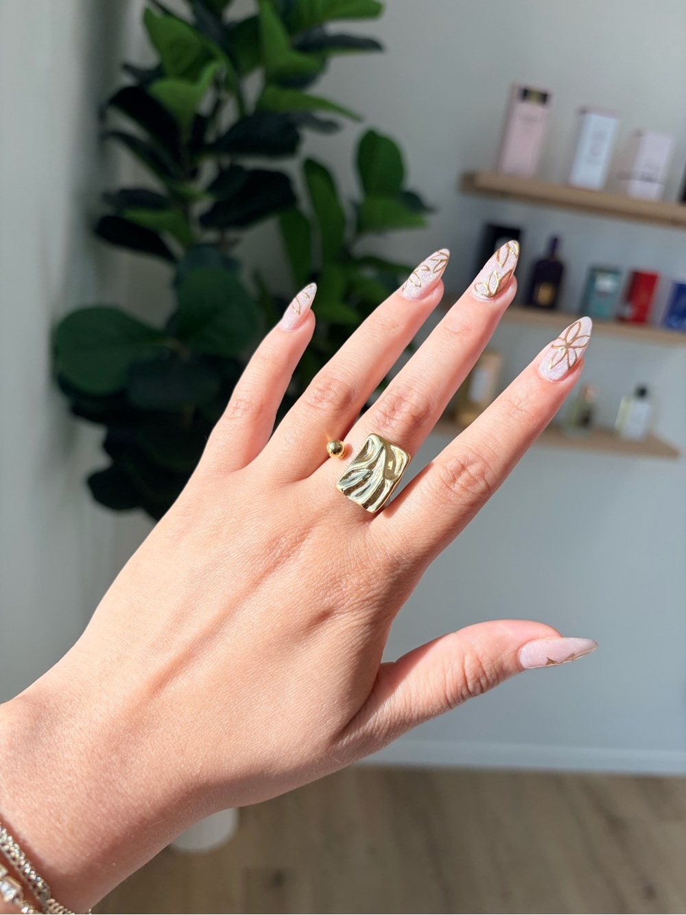 Gold Sculpted Wave Adjustable Ring - Women's Fashion Jewelry